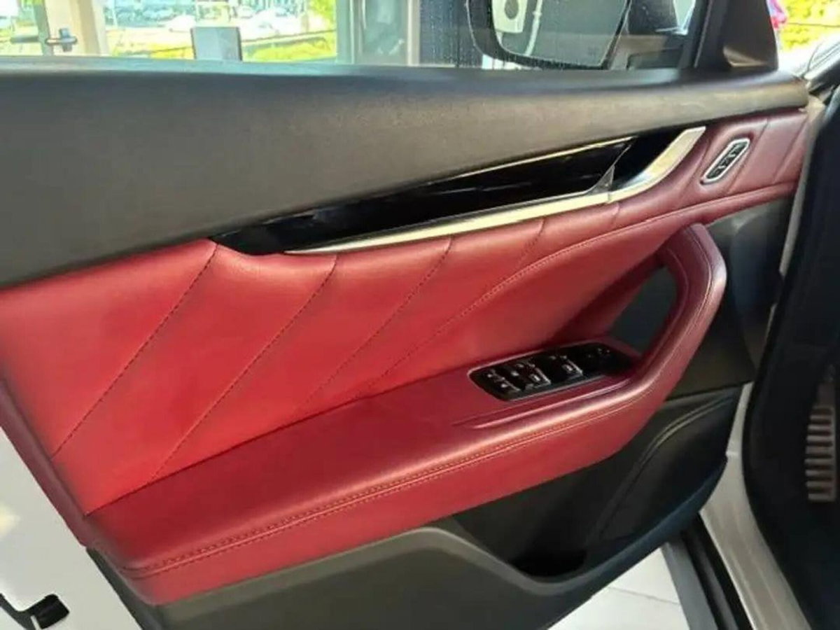 Maserati Levante Levante 2.0 mhev GT Ultima 330cv auto (13)