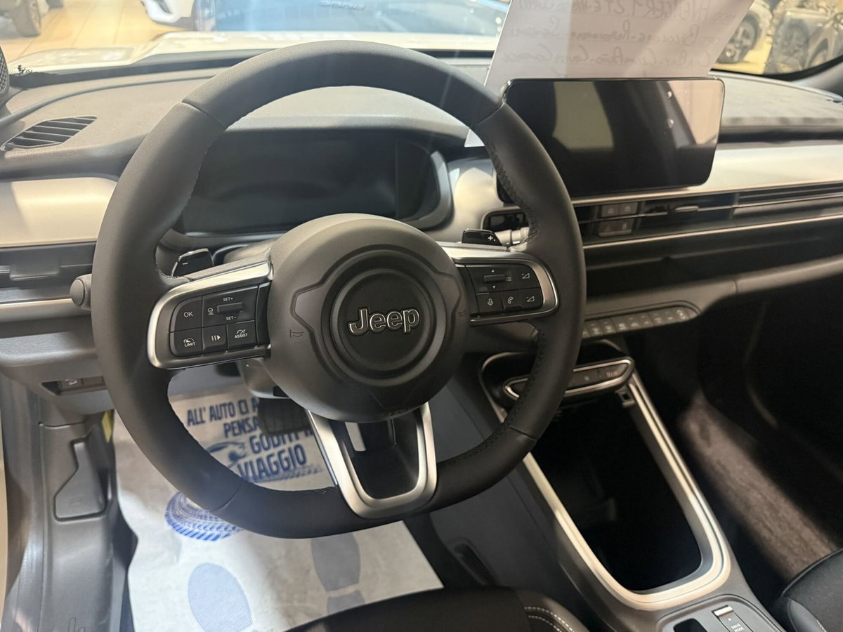 Jeep Avenger 1.2 turbo e-hybrid mhev Summit fwd 110cv edct6 (11)