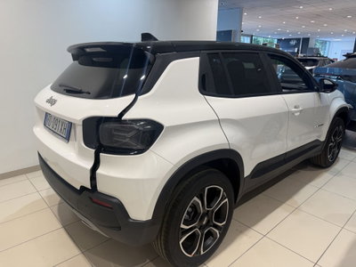 Jeep Avenger 1.2 turbo e-hybrid mhev Summit fwd 110cv edct6 (4)