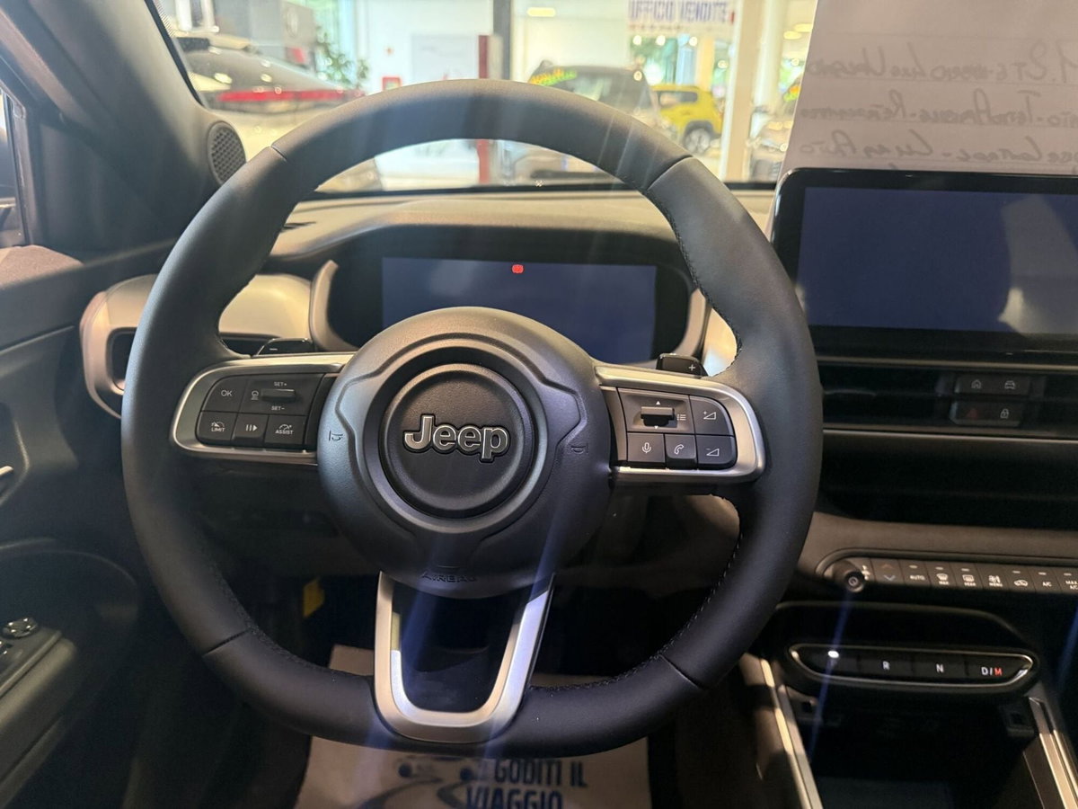Jeep Avenger 1.2 turbo e-hybrid mhev Upland 4xe 145cv edct6 (13)