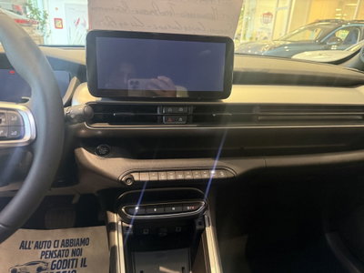 Jeep Avenger 1.2 turbo e-hybrid mhev Upland 4xe 145cv edct6 (14)