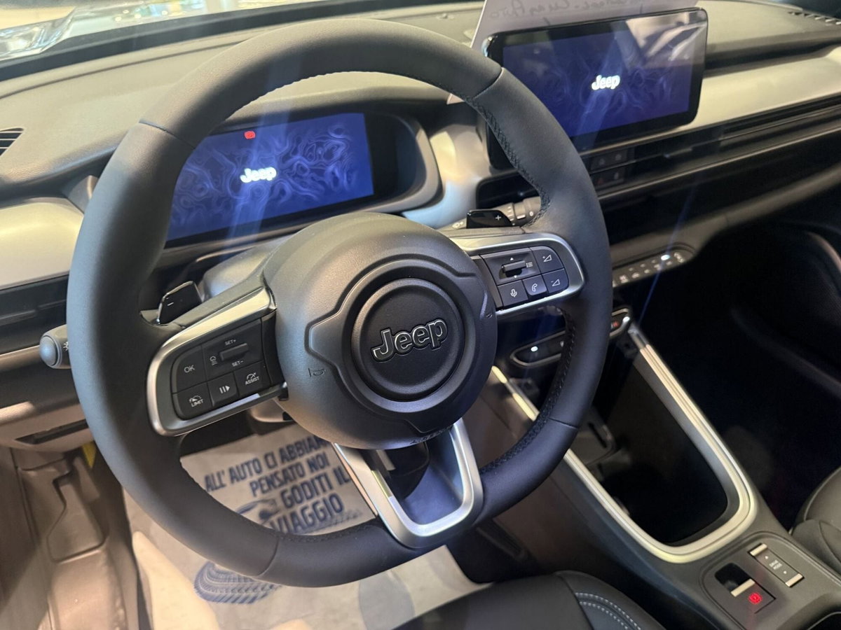 Jeep Avenger 1.2 turbo e-hybrid mhev Upland 4xe 145cv edct6 (16)