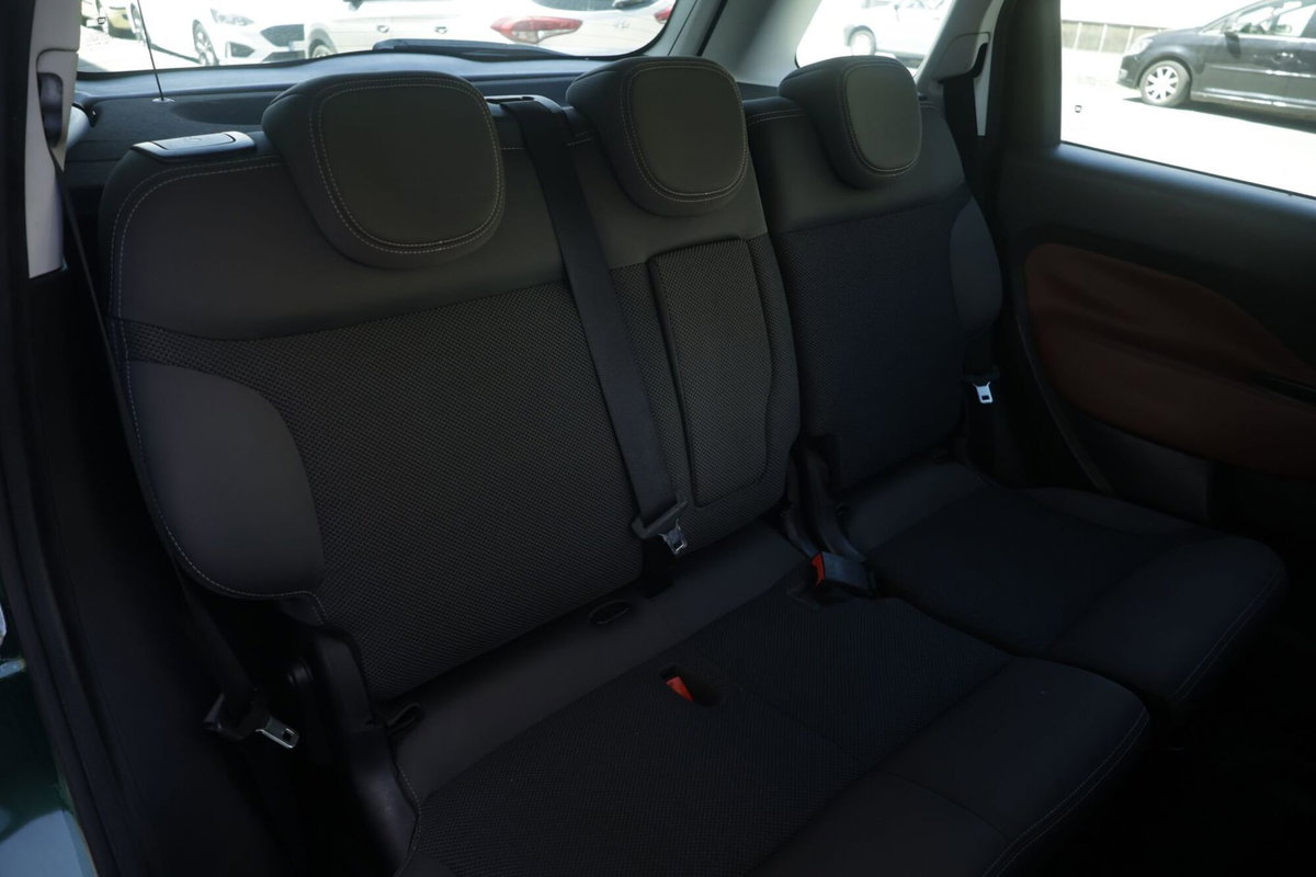Fiat 500L 1.6 Multijet 105 CV Trekking (12)