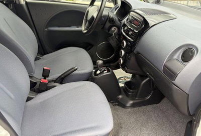 Peugeot iOn Active (10)