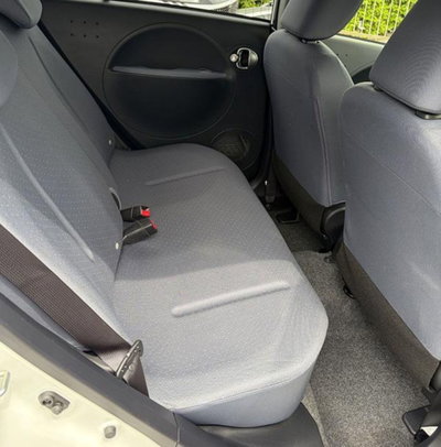 Peugeot iOn Active (13)