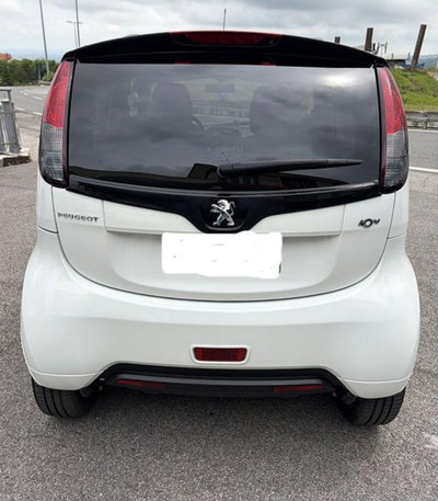 Peugeot iOn Active (5)