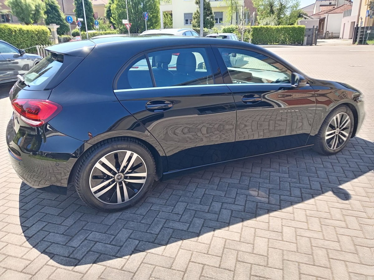 Mercedes-Benz Classe A 180 d Automatic Business (10)