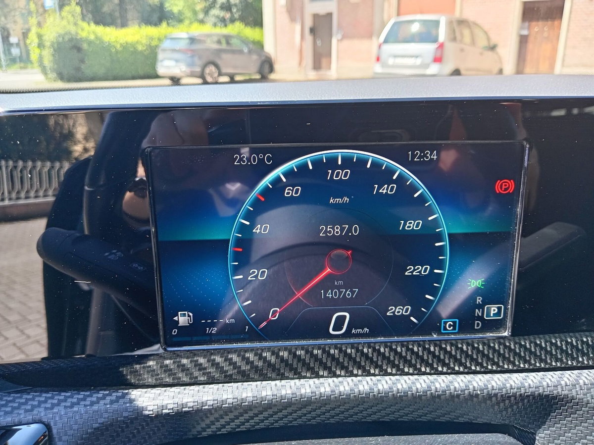 Mercedes-Benz Classe A 180 d Automatic Business (2)
