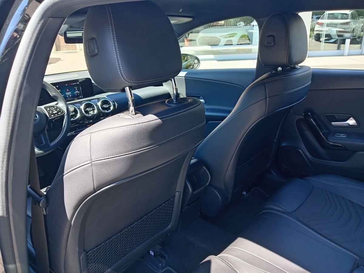 Mercedes-Benz Classe A 180 d Automatic Business (20)