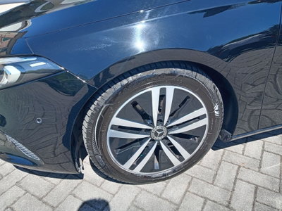 Mercedes-Benz Classe A 180 d Automatic Business (4)