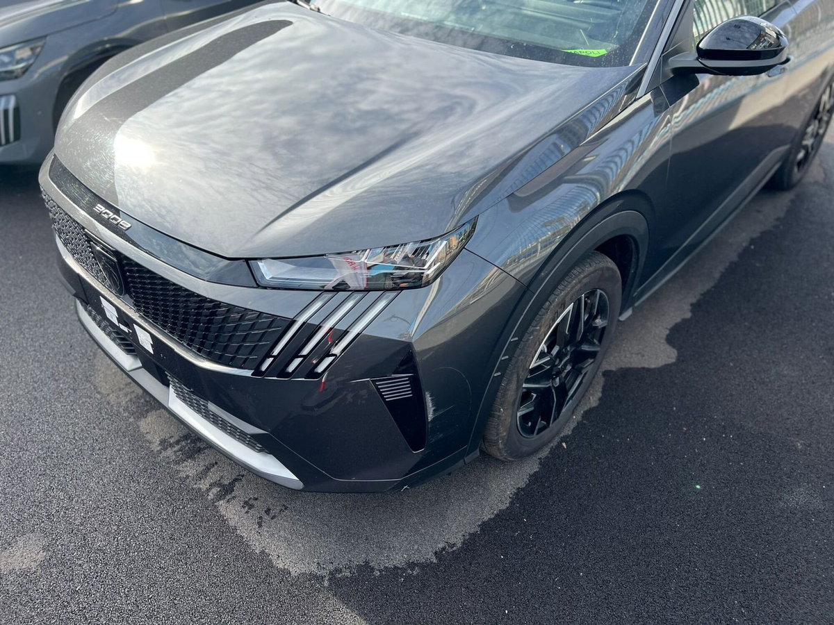 Peugeot 3008 1.2 hybrid Allure Business 145cv e-dcs6 (5)
