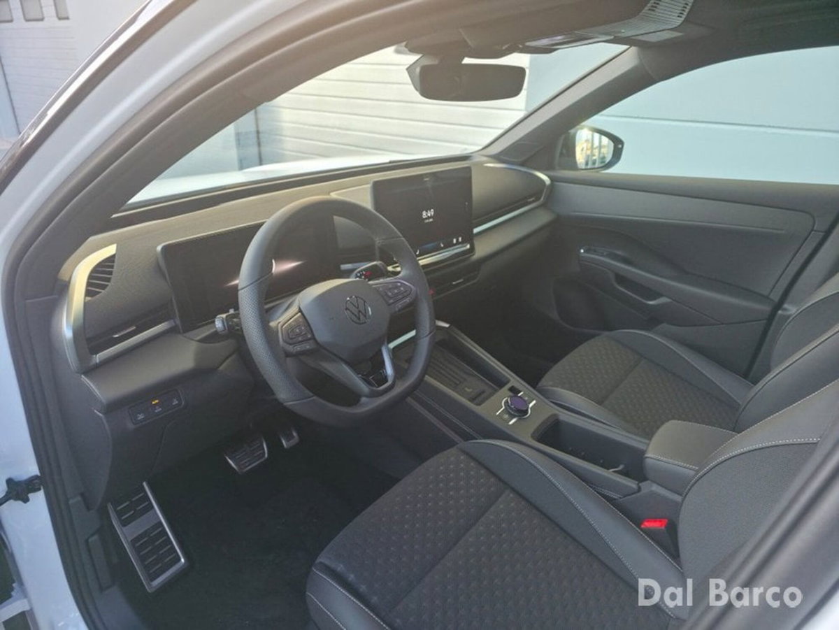 Volkswagen T-Roc 1.5 etsi R-Line 150cv dsg (15)