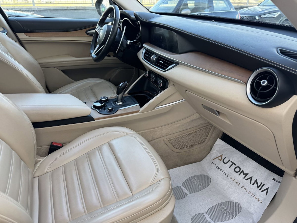 Alfa Romeo Stelvio Stelvio 2.2 Turbodiesel 210 CV AT8 Q4 Executive (12)