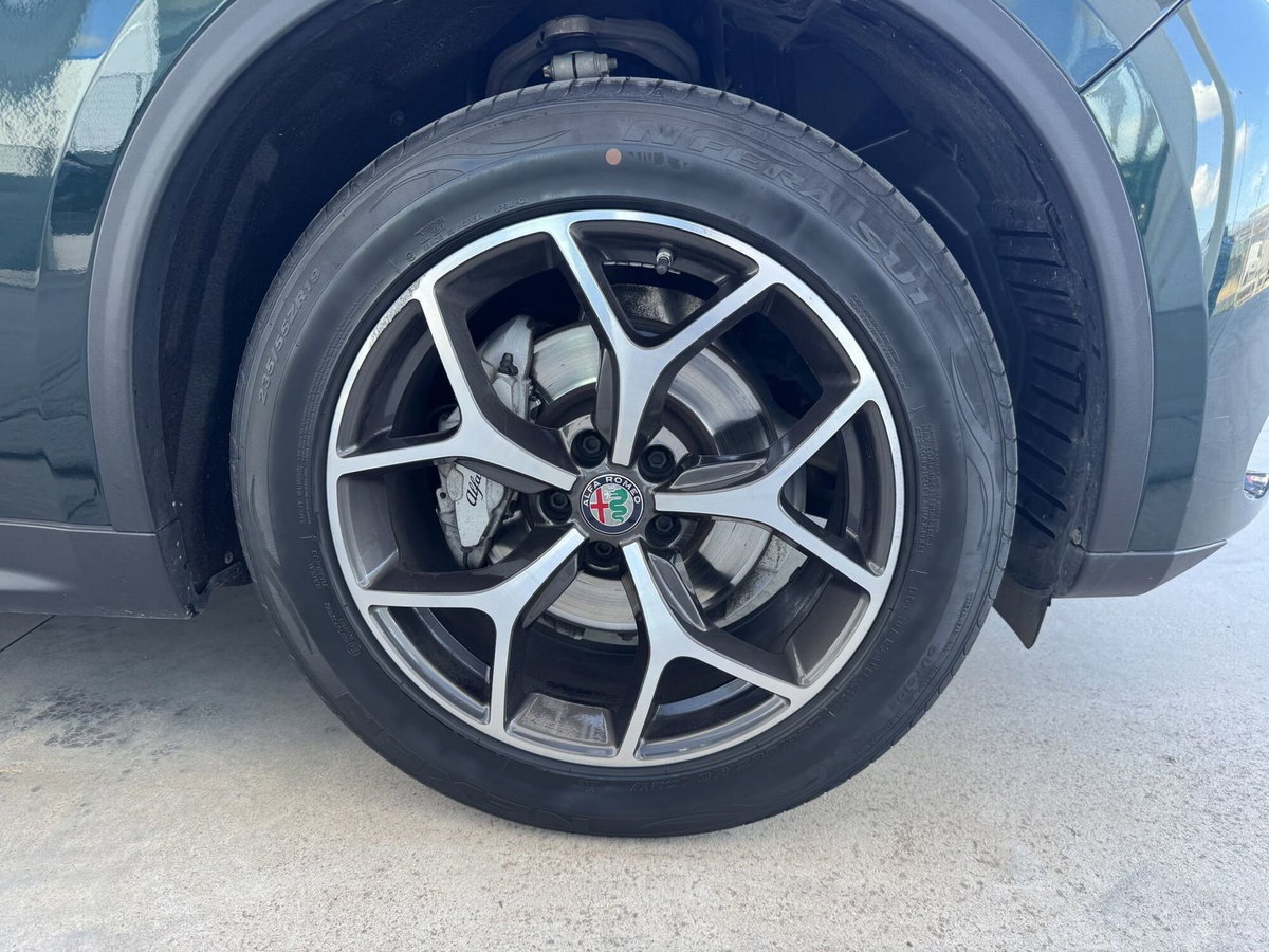 Alfa Romeo Stelvio Stelvio 2.2 Turbodiesel 210 CV AT8 Q4 Executive (16)