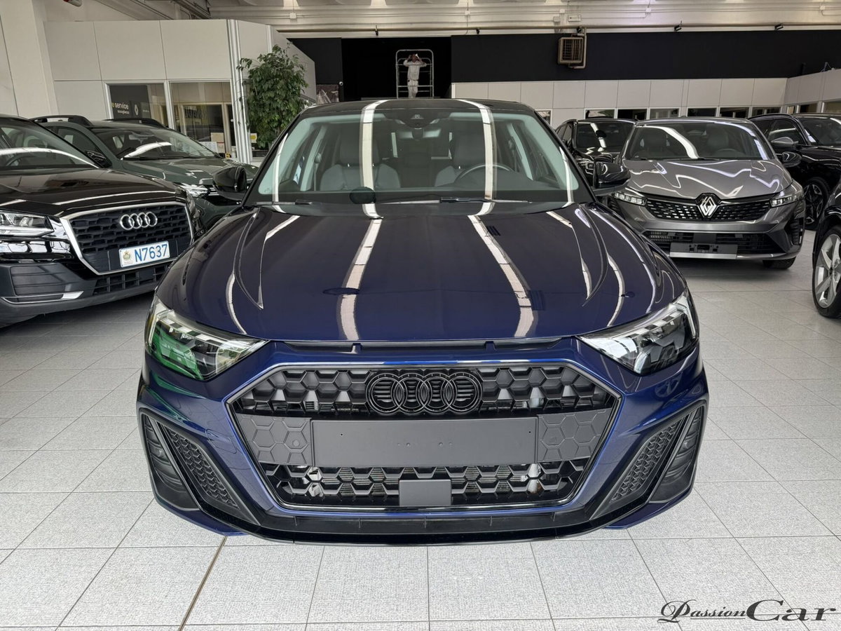 Audi A1 Sportback 30 TFSI S line edition (2)
