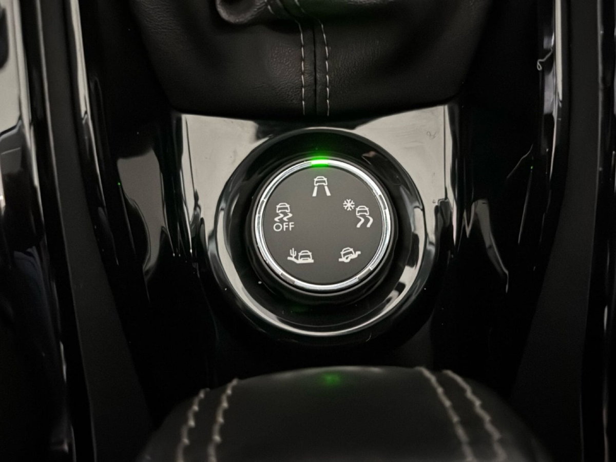 Peugeot 2008 Turbo 110 S&S Allure (13)