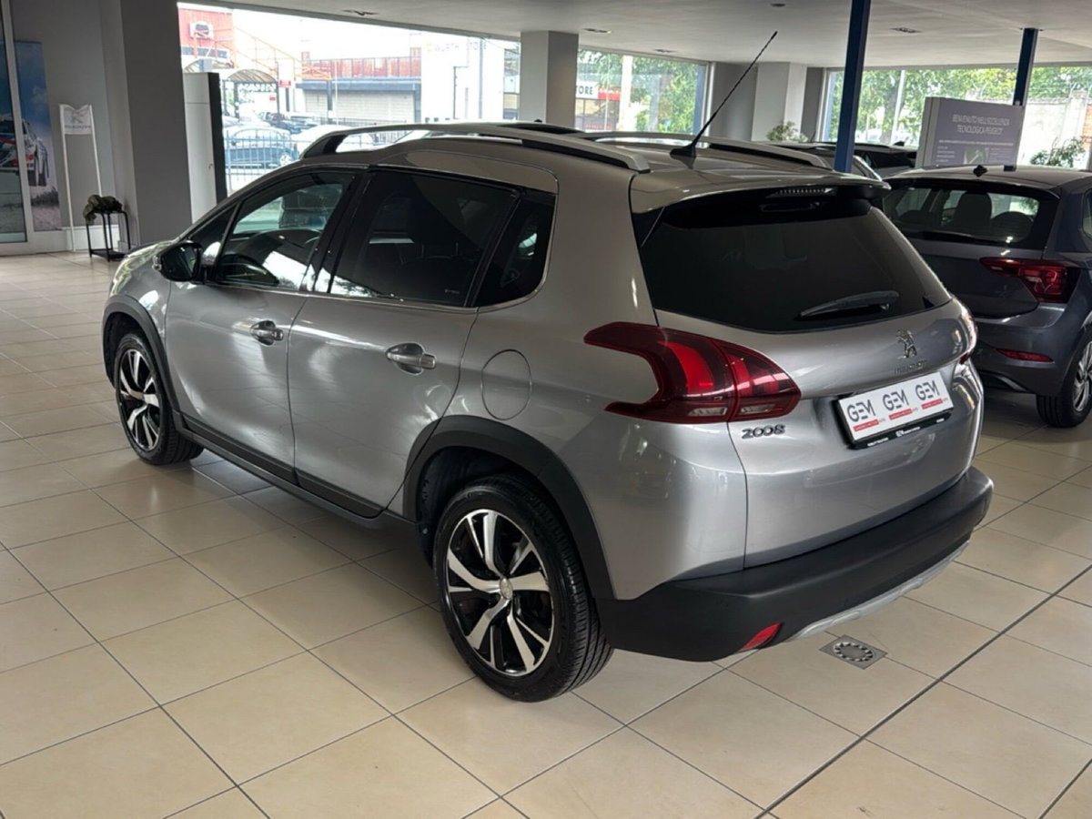 Peugeot 2008 Turbo 110 S&S Allure (3)