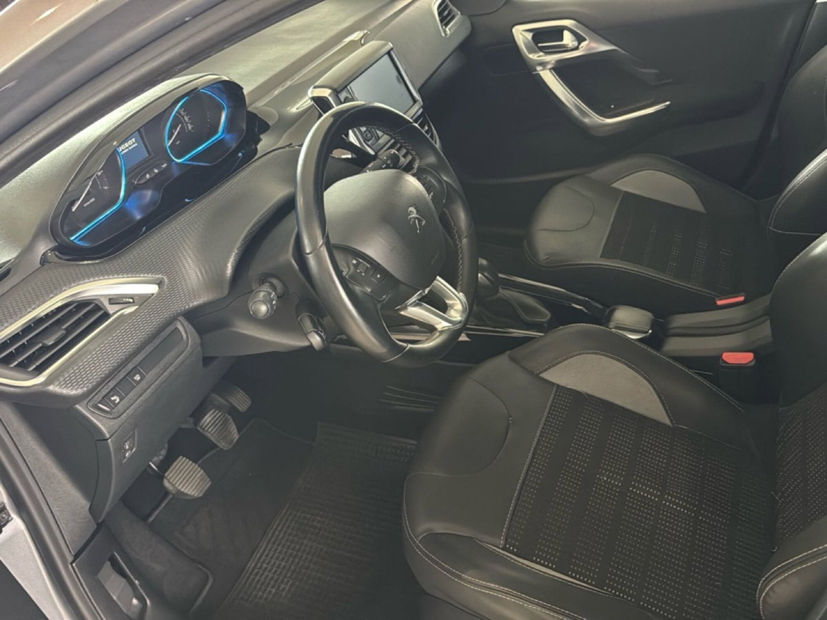 Peugeot 2008 Turbo 110 S&S Allure (8)