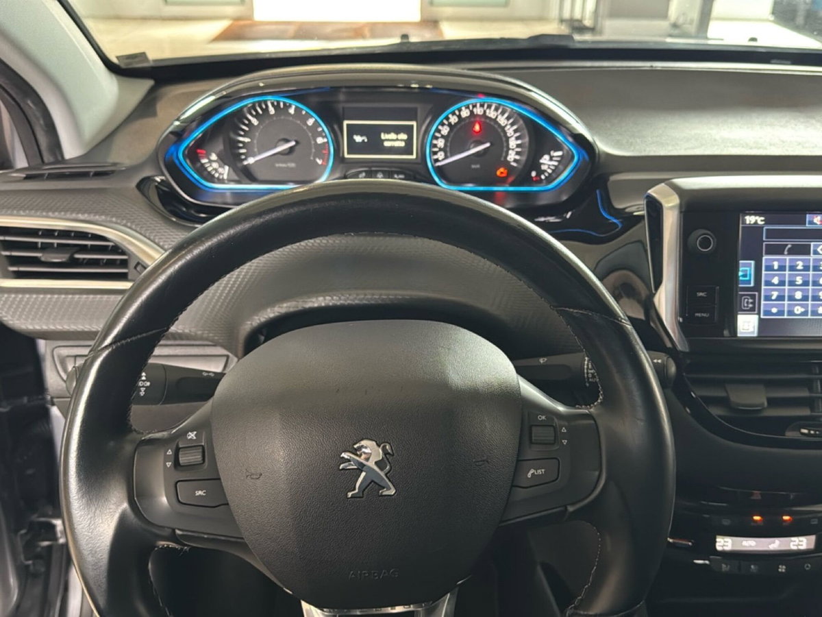 Peugeot 2008 Turbo 110 S&S Allure (9)