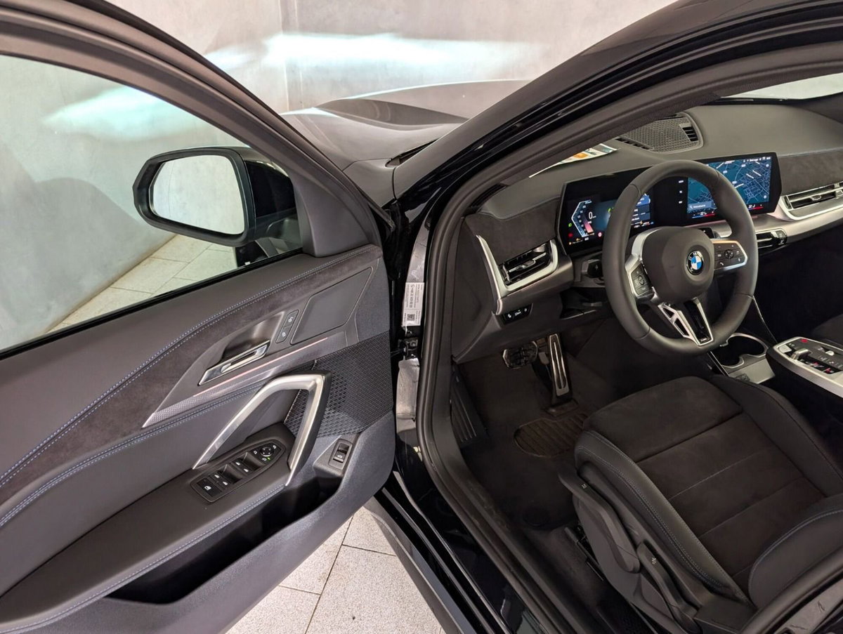 BMW X1 sDrive 18i Msport (10)