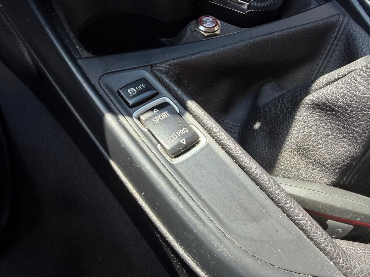 BMW Serie 1 118d 2.0 143CV cat 5 porte Eletta DPF (14)