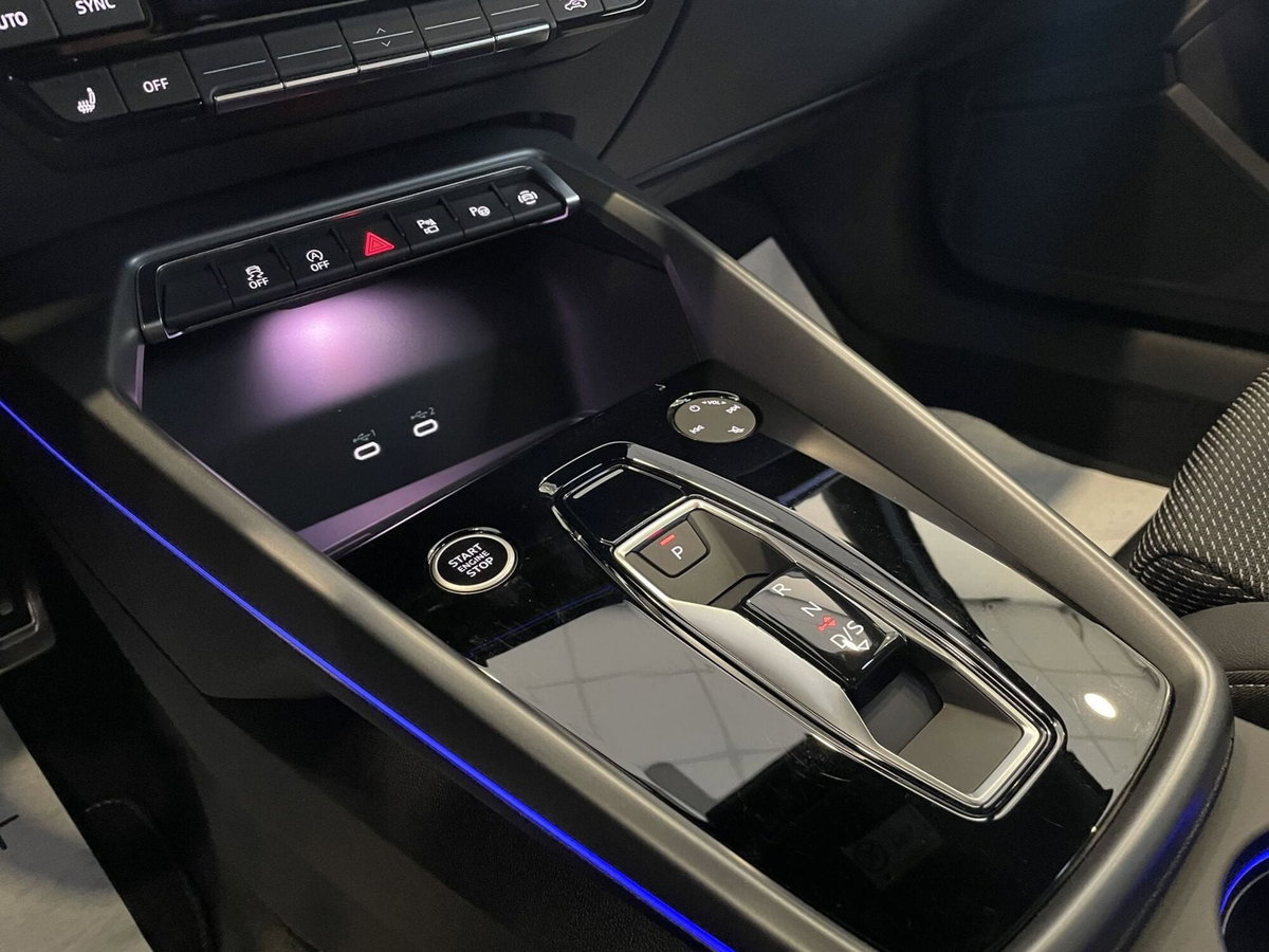 Audi A3 Sedan 35 TFSI S tronic S line edition (13)