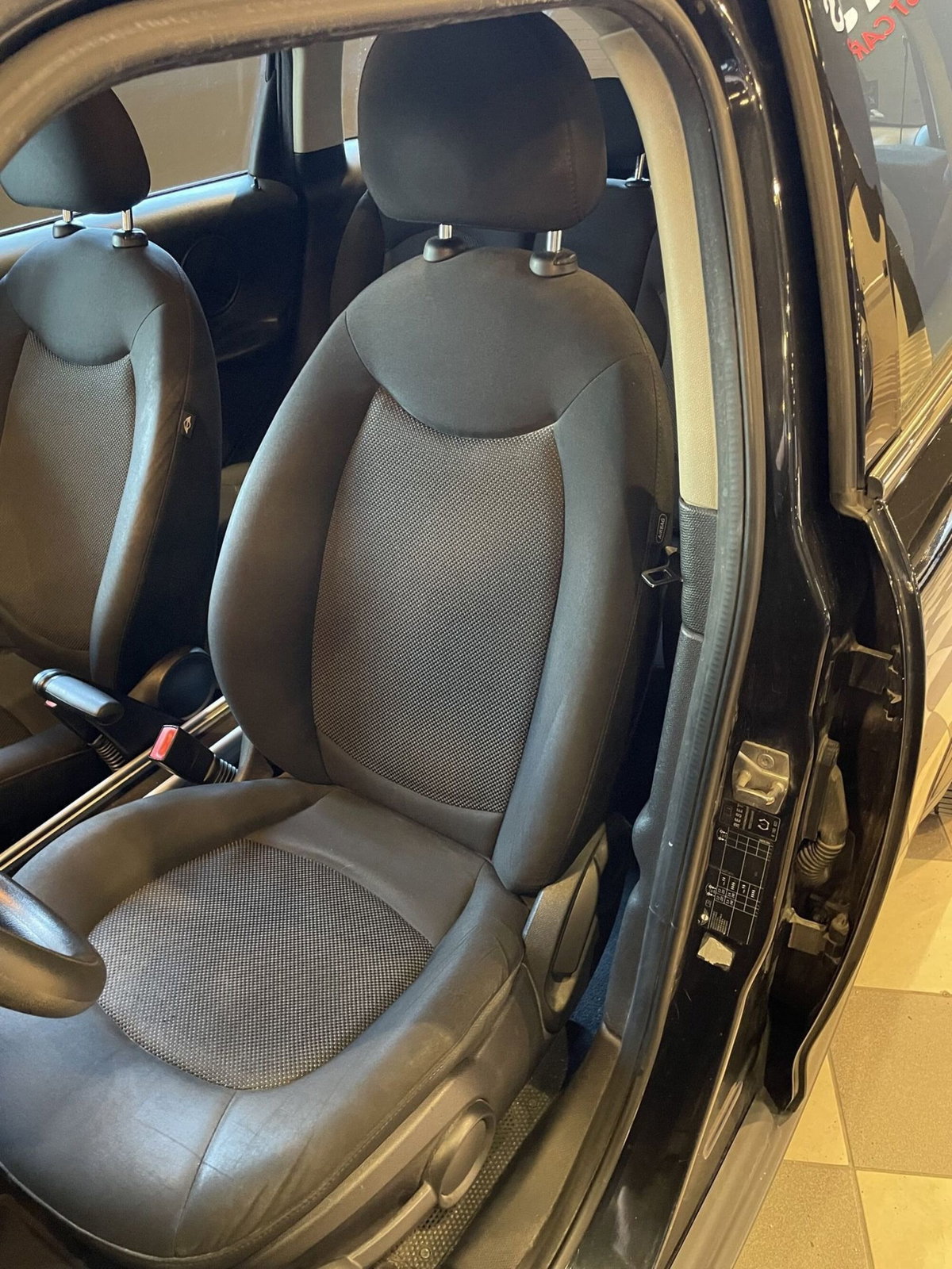 MINI Mini Countryman 1.6 Cooper D Countryman (10)