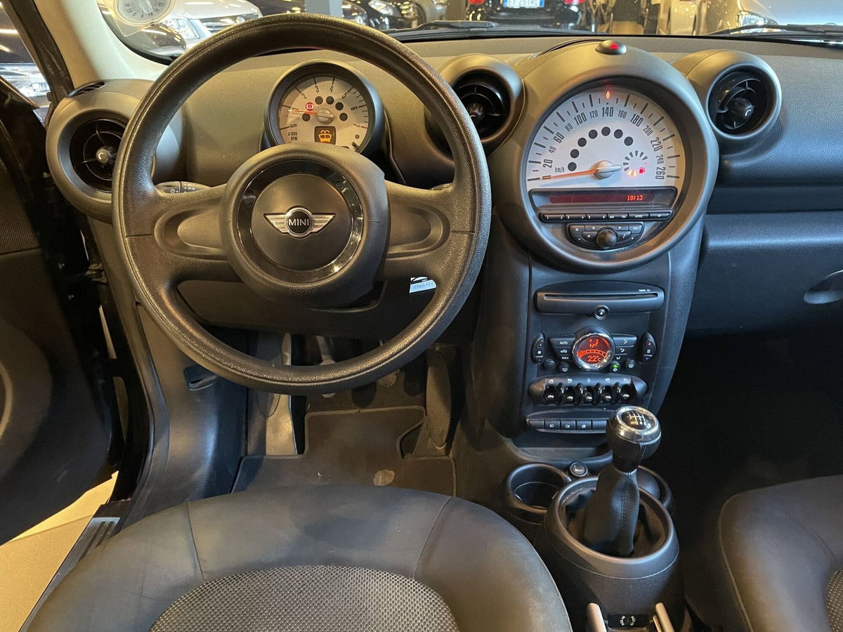 MINI Mini Countryman 1.6 Cooper D Countryman (7)