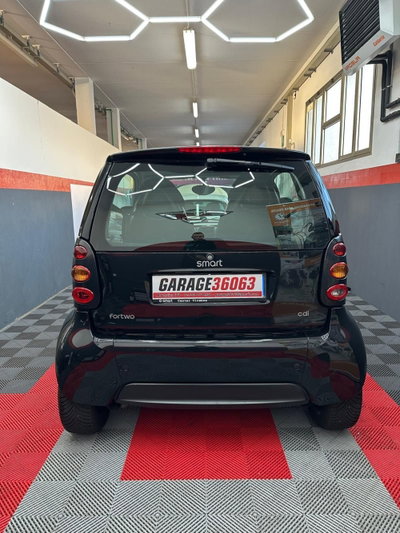 smart Fortwo 800 coupé grandstyle cdi (4)