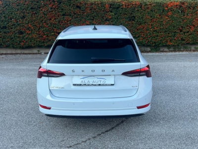 Skoda Octavia Station Wagon 2.0 16V FSI 4x4 Wagon Scout (5)