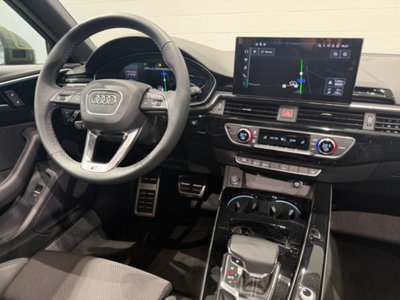 Audi A4 Avant 40 TFSI quattro S tronic S line edition (12)
