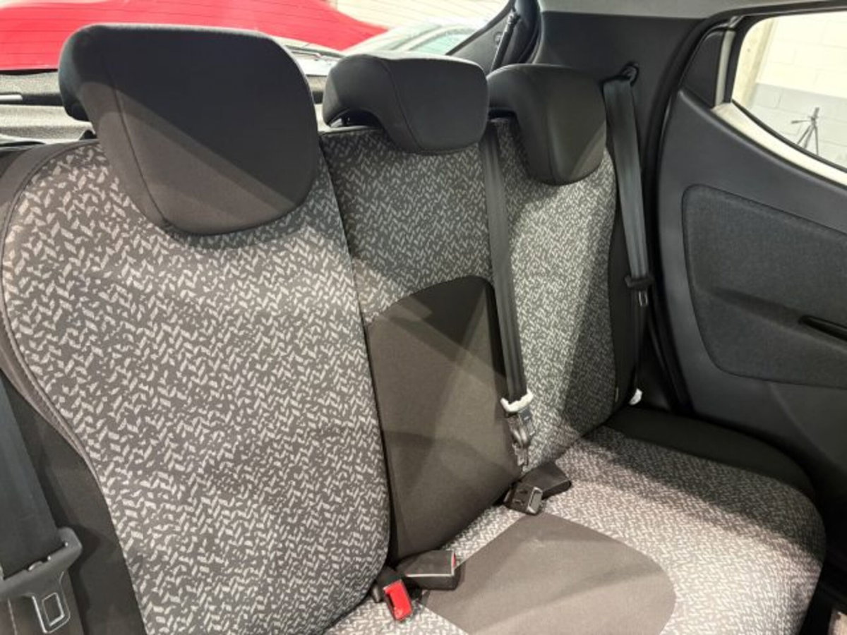 Lancia Ypsilon 1.2 69 CV 5 porte GPL Ecochic Silver (13)