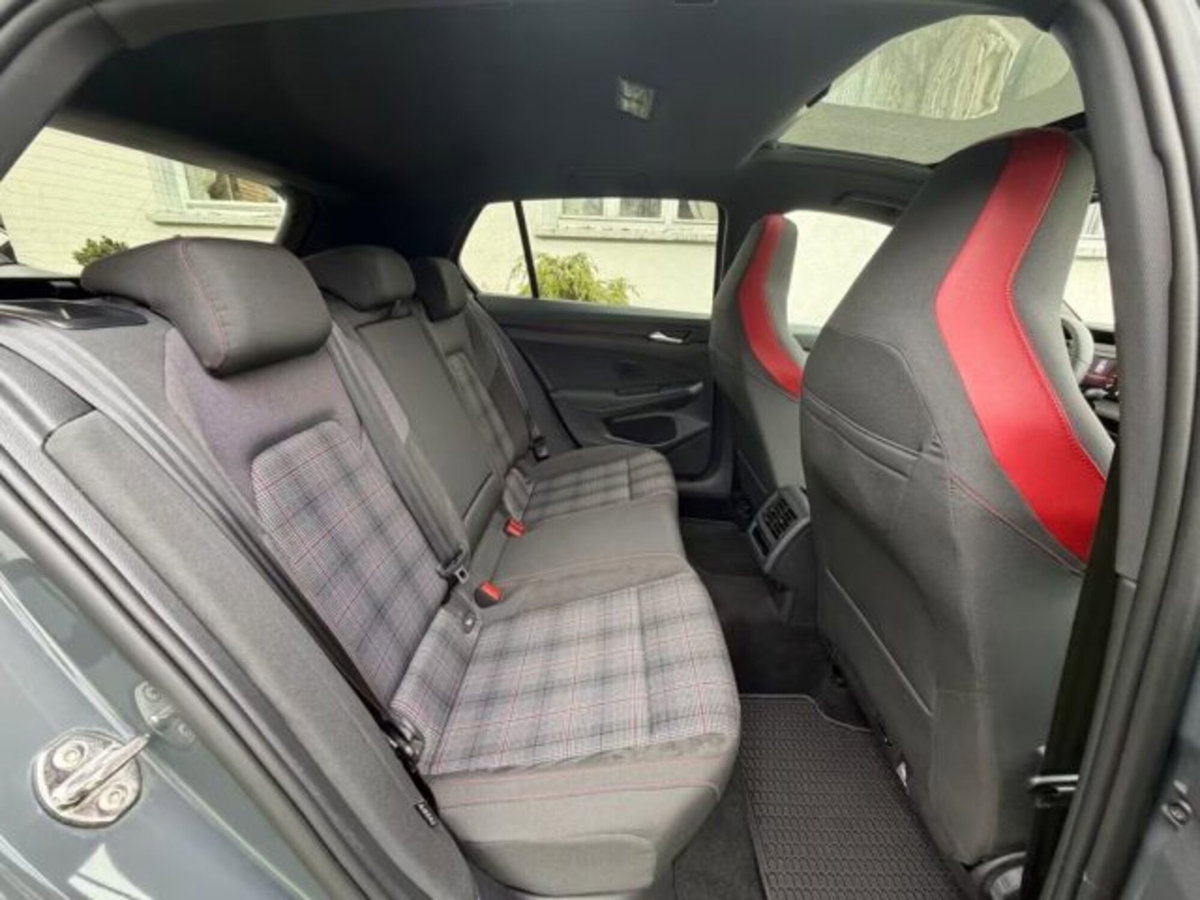 Volkswagen Golf 2.0 TSI GTI DSG (10)