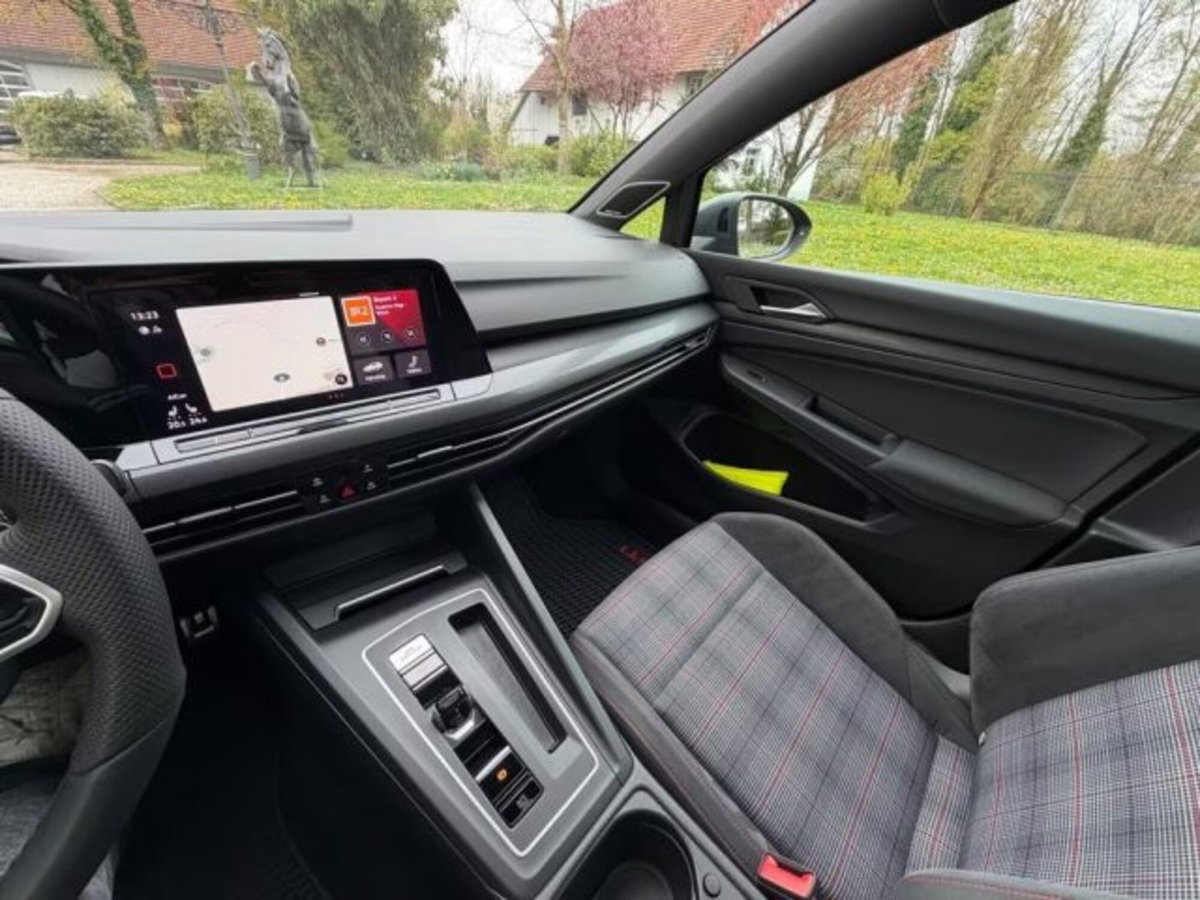 Volkswagen Golf 2.0 TSI GTI DSG (12)