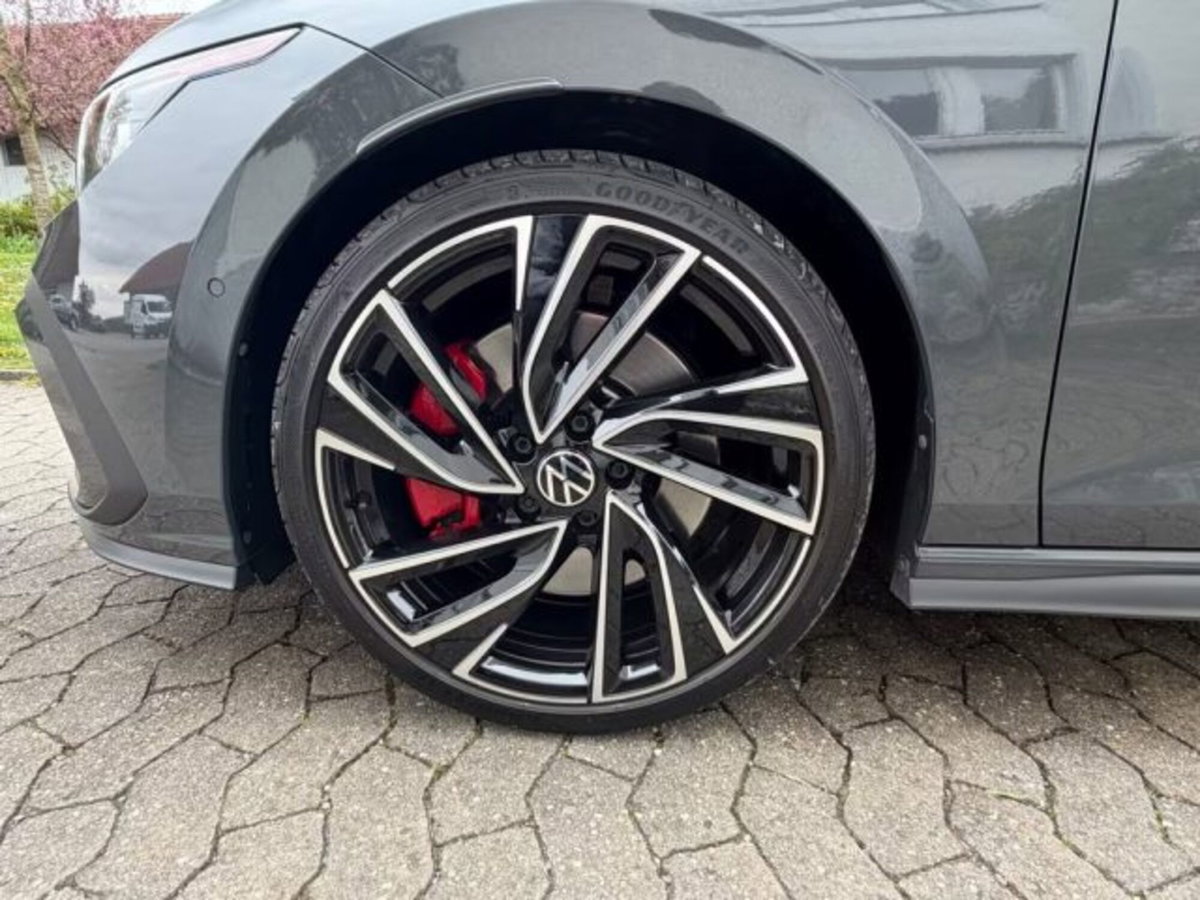 Volkswagen Golf 2.0 TSI GTI DSG (15)