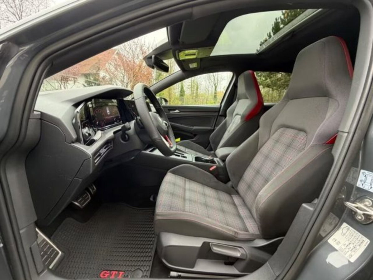 Volkswagen Golf 2.0 TSI GTI DSG (7)