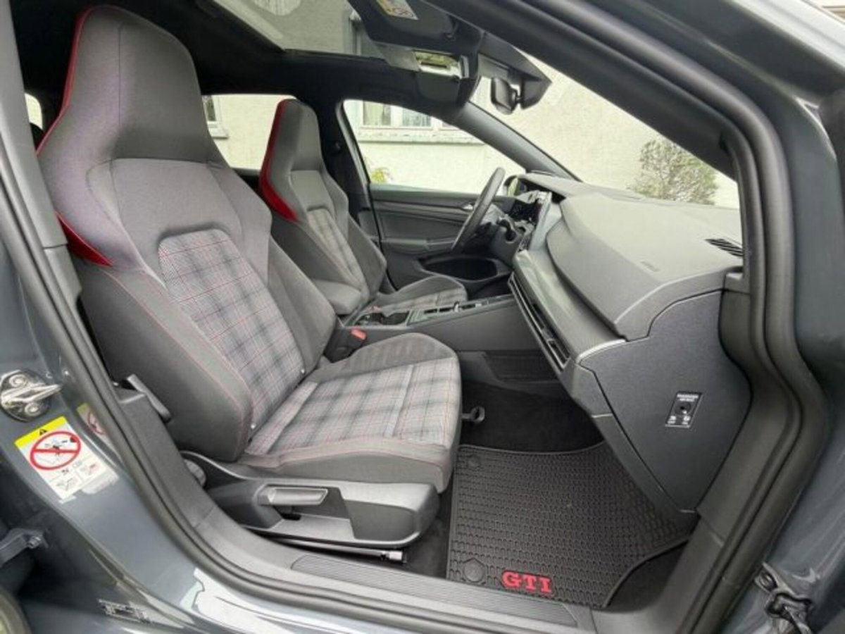 Volkswagen Golf 2.0 TSI GTI DSG (8)