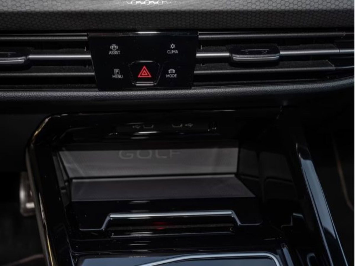 Volkswagen Golf 2.0 TSI GTI DSG (14)