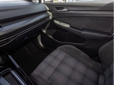 Volkswagen Golf 2.0 TSI GTI DSG (16)