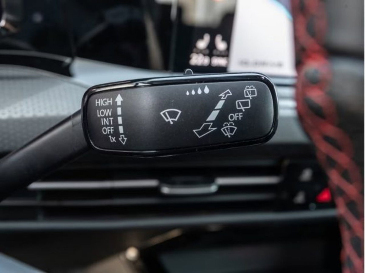 Volkswagen Golf 2.0 TSI GTI DSG (19)