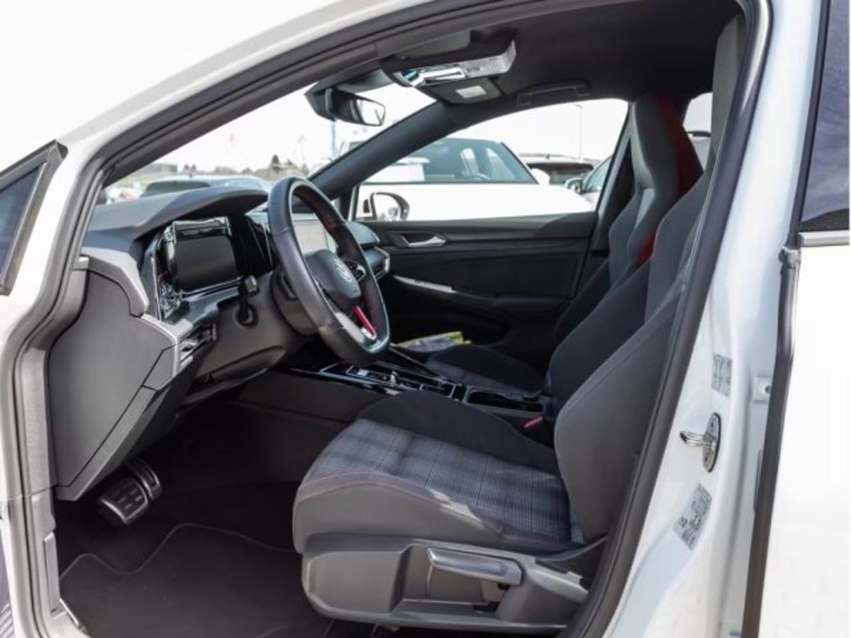 Volkswagen Golf 2.0 TSI GTI DSG (8)