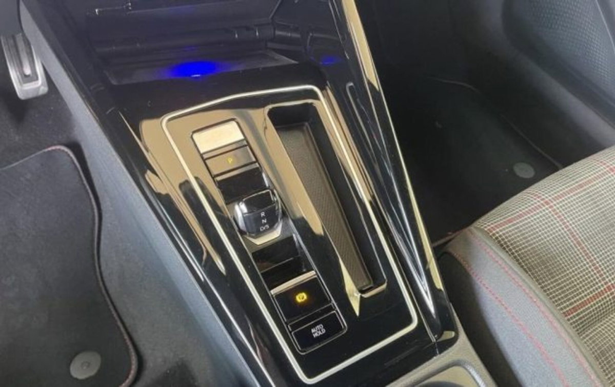 Volkswagen Golf 2.0 TSI GTI DSG (11)