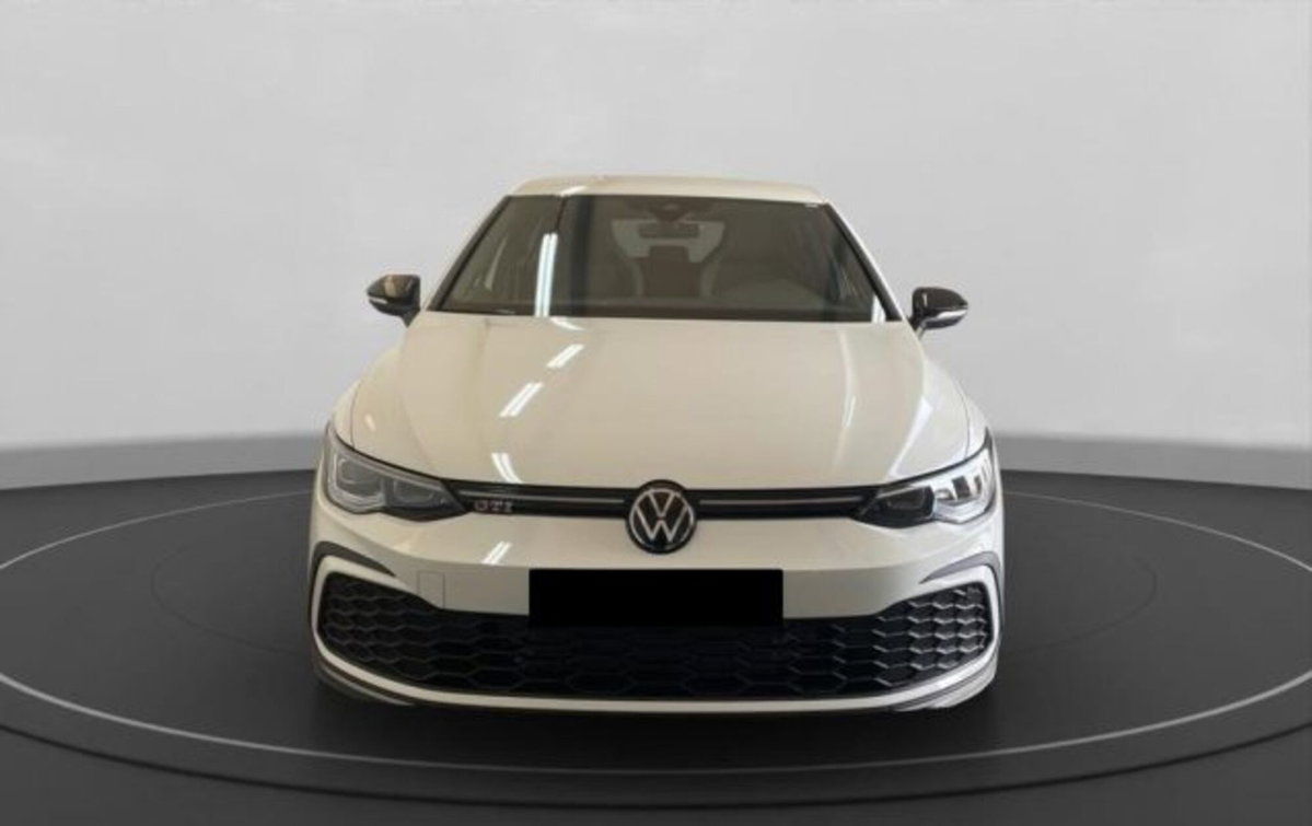 Volkswagen Golf 2.0 TSI GTI DSG (2)