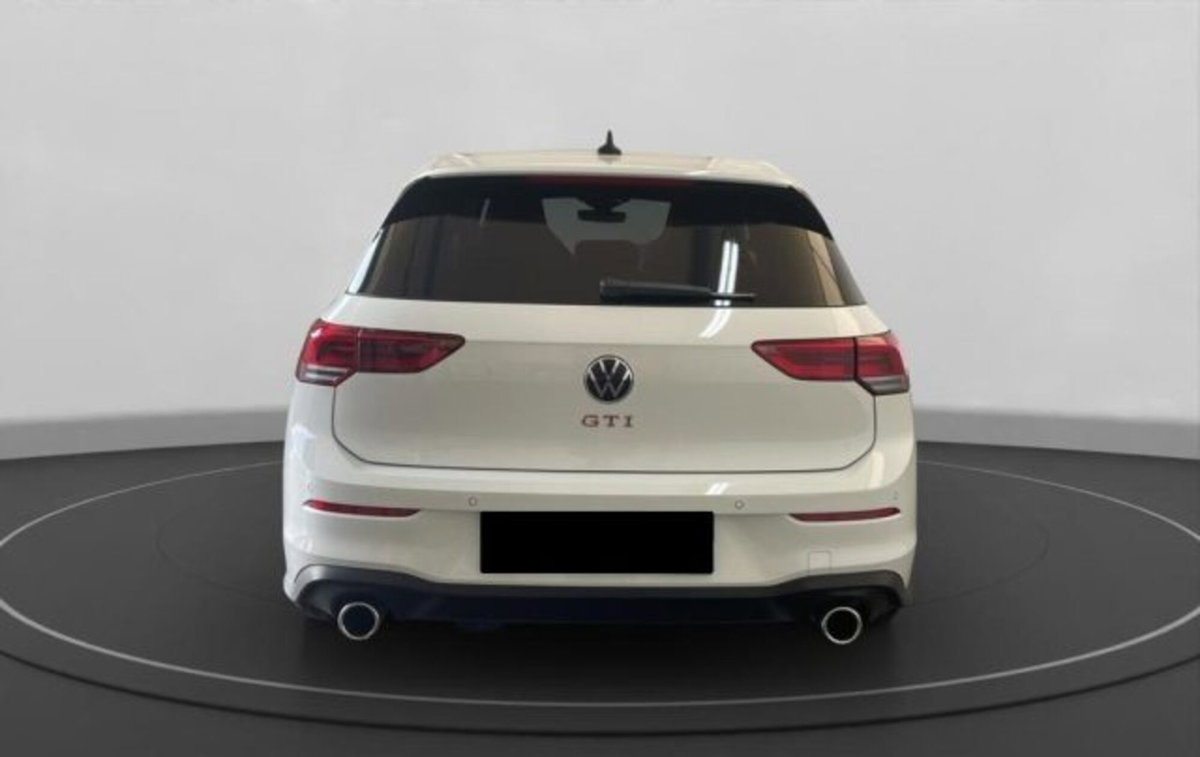 Volkswagen Golf 2.0 TSI GTI DSG (5)