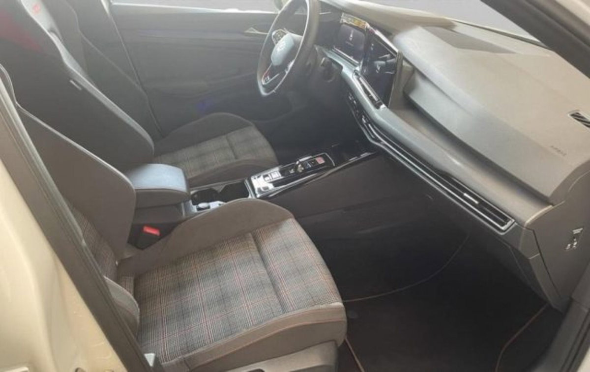 Volkswagen Golf 2.0 TSI GTI DSG (7)