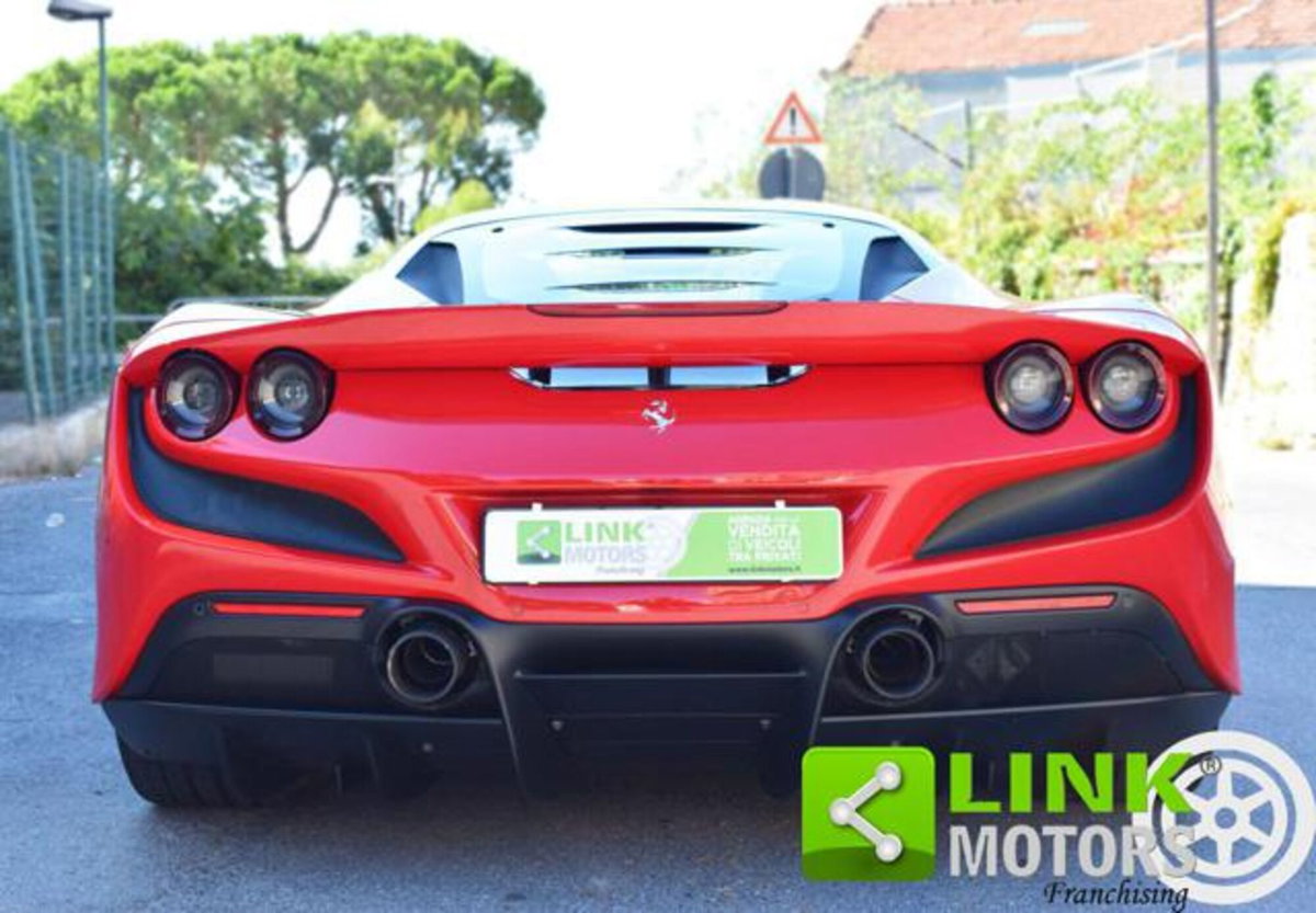 Ferrari F8 Coupé F8 Tributo (7)