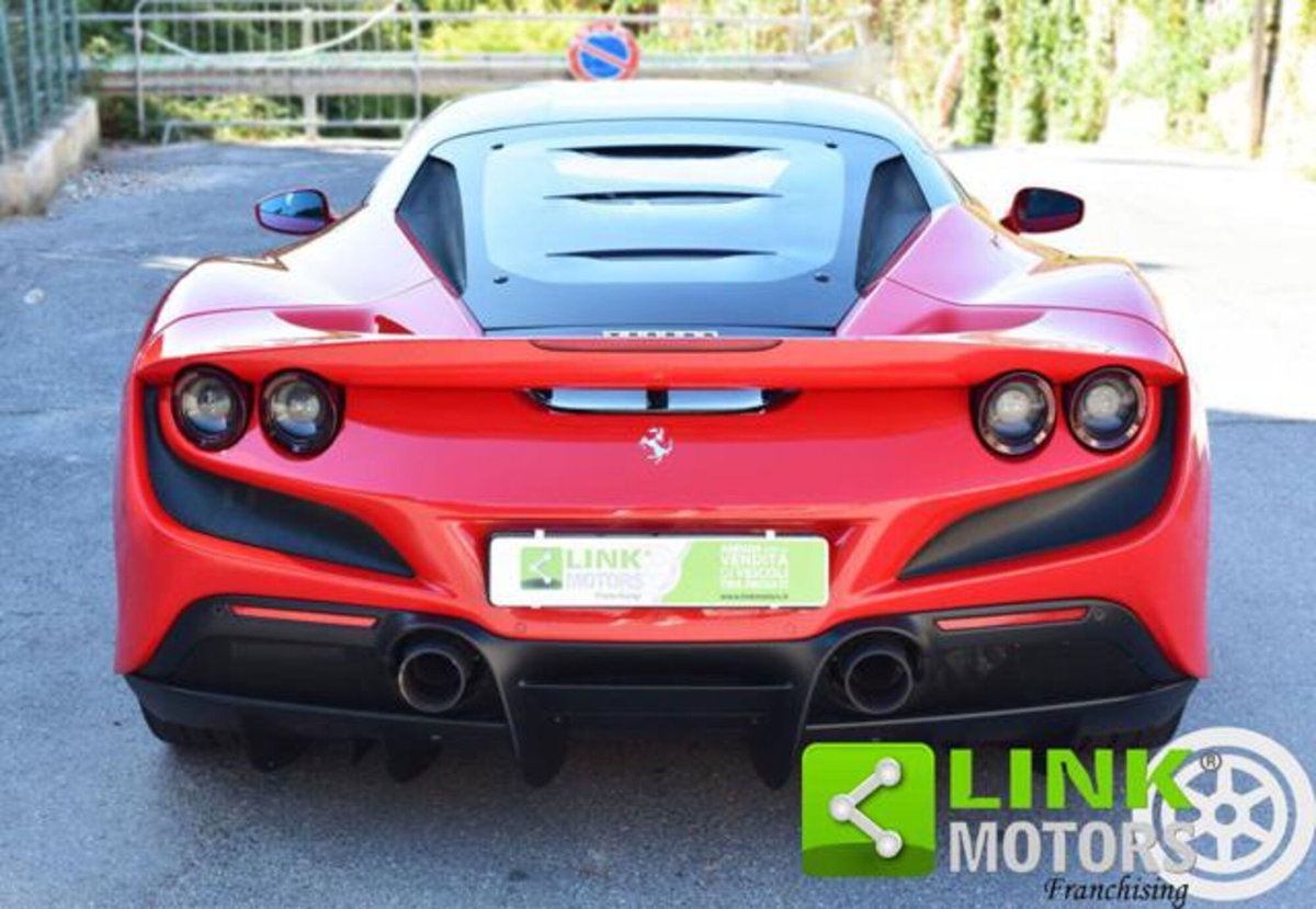 Ferrari F8 Coupé F8 Tributo (8)