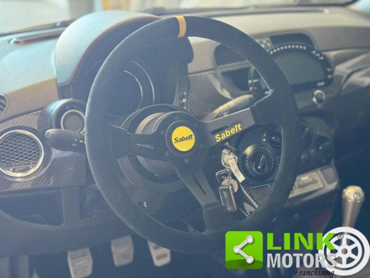 Abarth 695 695 1.4 Turbo T-Jet 190 CV Biposto (17)