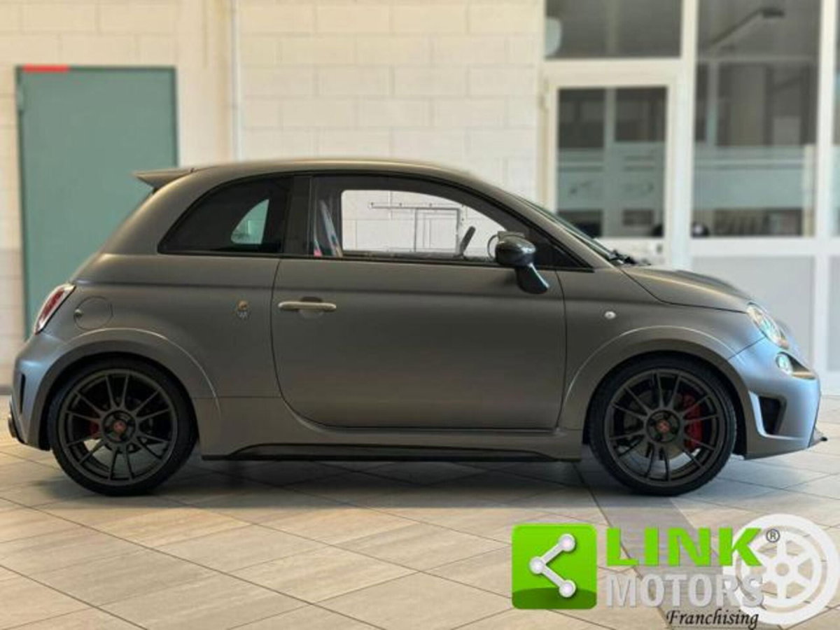 Abarth 695 695 1.4 Turbo T-Jet 190 CV Biposto (3)