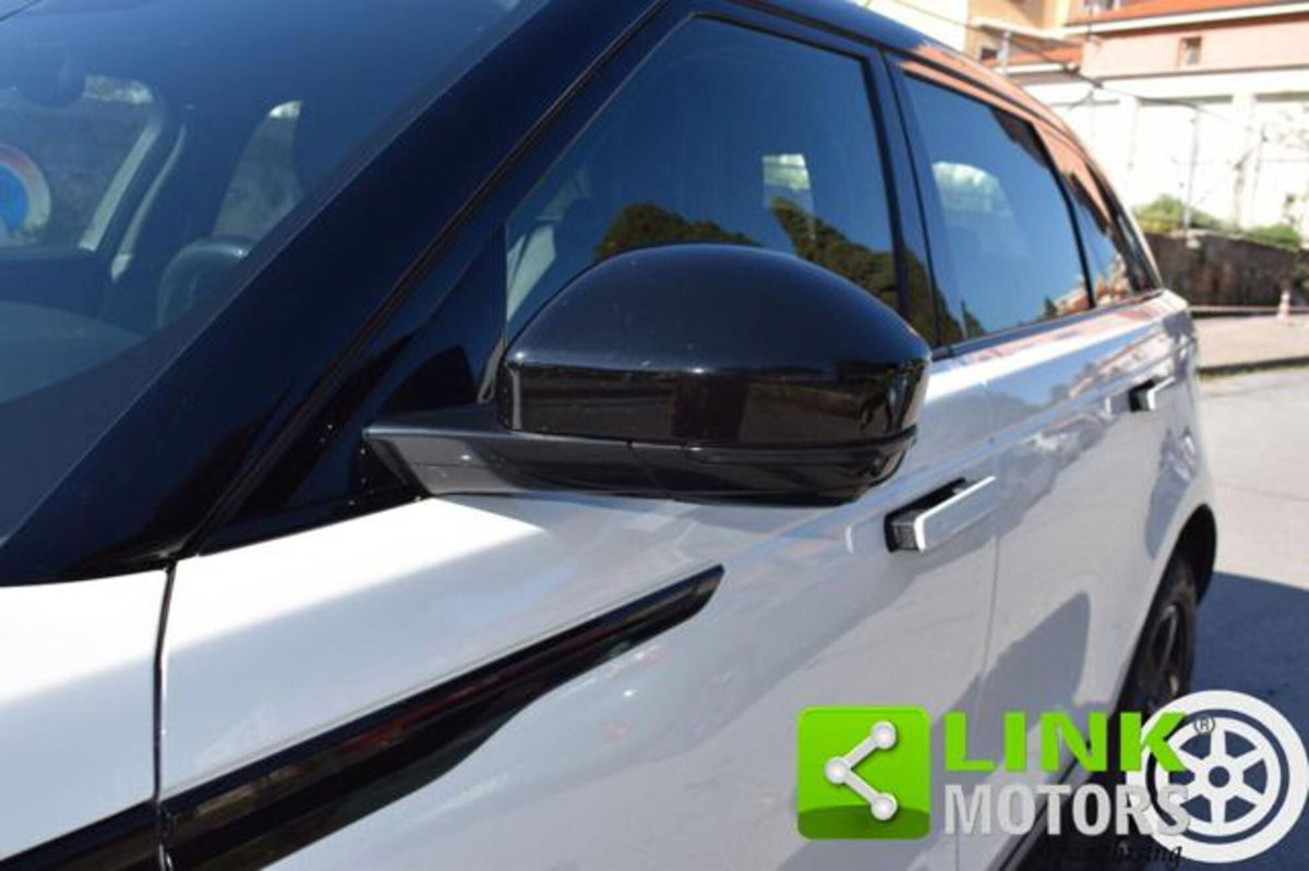 Land Rover Range Rover Velar 2.0D I4 204 CV R-Dynamic HSE (12)